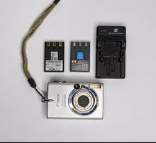 Digital Camera Canon IXUS 500 / PowerShot Digital ELPH S500 5.0MP  - Silver Lomo