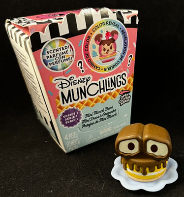 Disney Munchlings - Chocolate Dipped Sponge Cake - WALL-E - Series 1 - Common