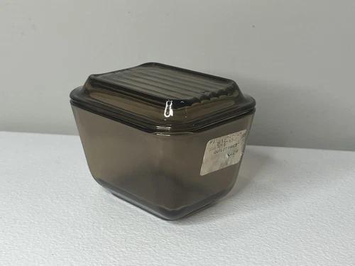 Vtg Pyrex Corning Refrigerator Dish 501B Lid 501C Amber Brown W/Original Sticker