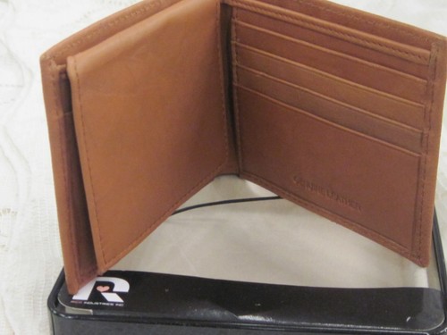 NEW YORK GIANTS EMBROSSED BILFOLD WALLET 4 INCHES NEW TIN BOX LEATHER - Picture 2 of 2