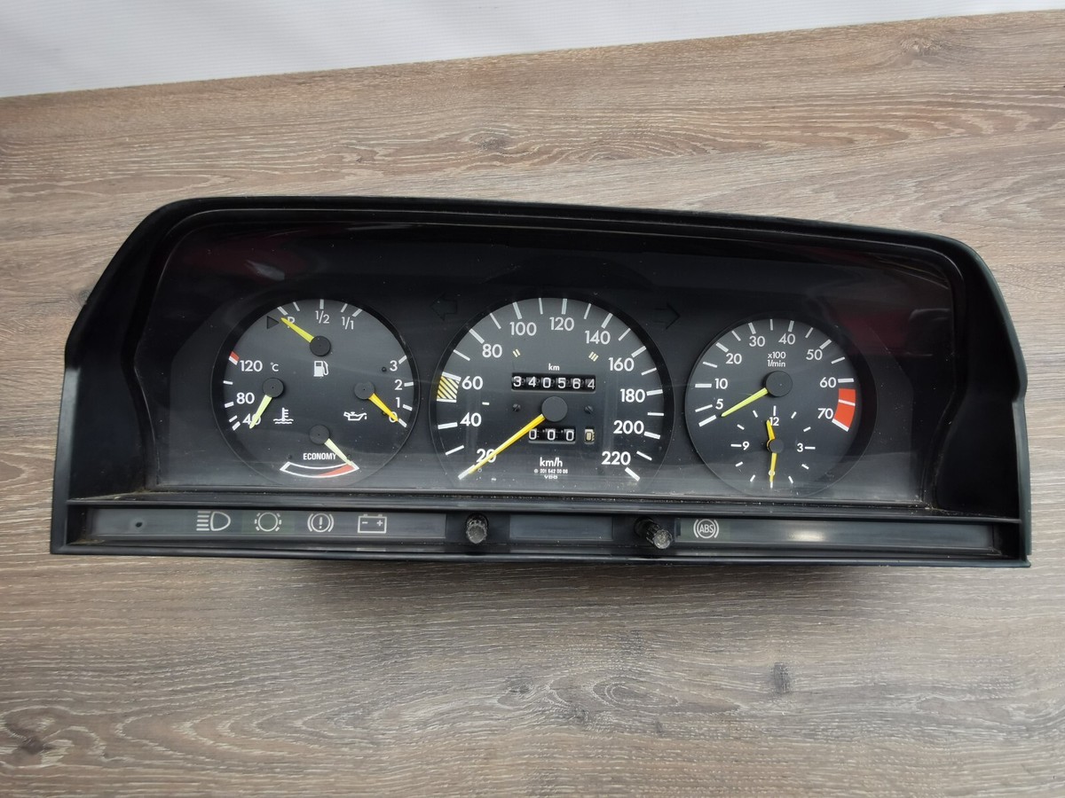 184K Mercedes Benz W201 190E INSTRUMENT CLUSTER SPEEDOMETER 184K Mercedes Benz W201 190E INSTRUMENT CLUSTER SPEEDOMETER