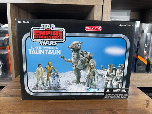 Star Wars Vintage Collection 3.75 Luke Skywalker's Tauntaun 2011