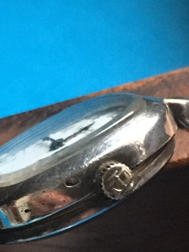 Vintage Montre Bracelet Femme Mécanique en Argent Ch TISSOT & Fils Le Locle - Picture 3 of 7