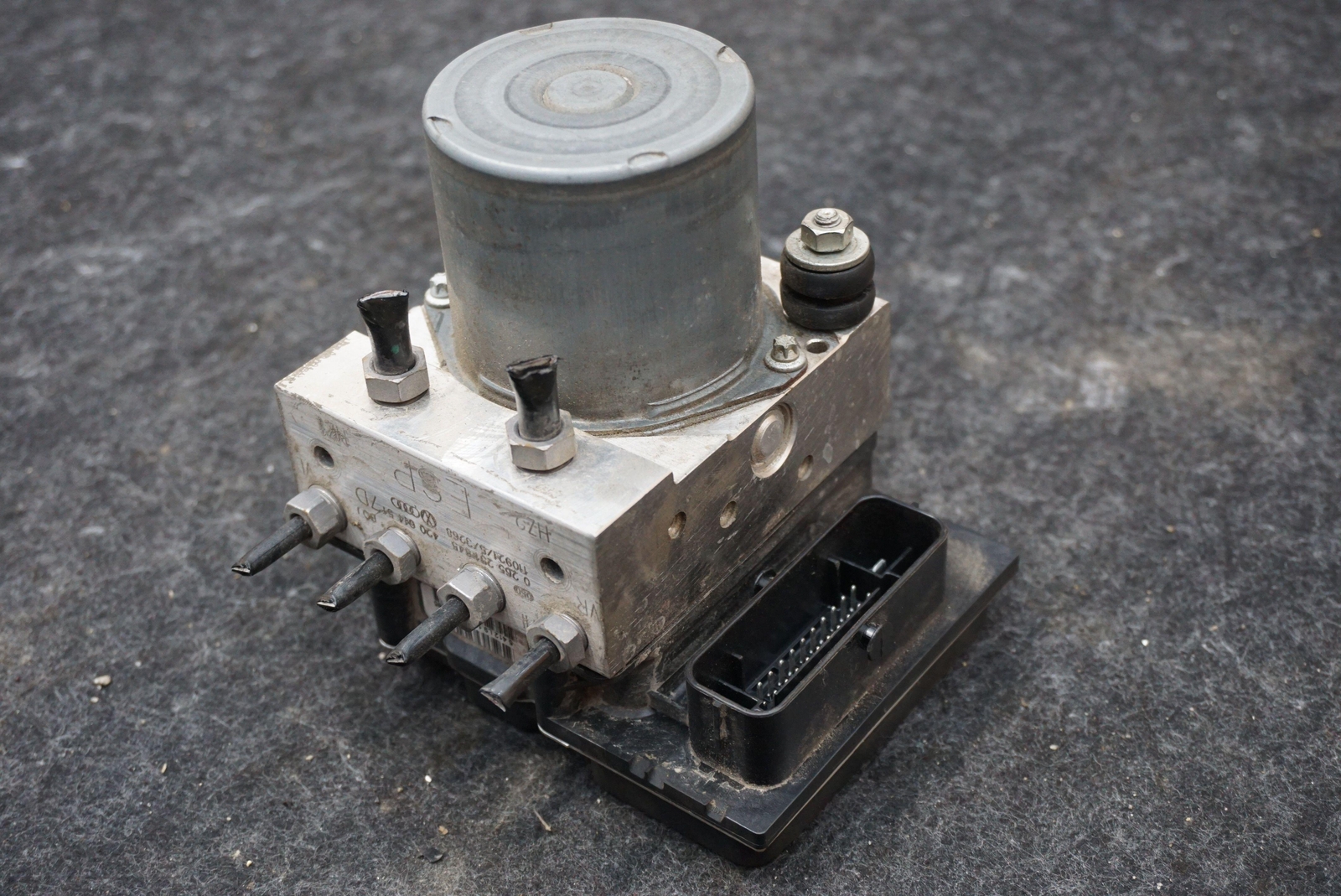 Anti Lock Brake ABS Pump Module Modulator Valve 420614514D Audi R8 Type 42 10-13