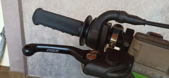 Palancas de embrague de freno pivotante para KAWASAKI KX 250/X 2021-2024 KX 450/X/SR 2022-2023 Foto 3 de 4