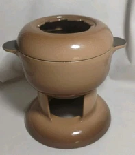 CAST IRON FONDUE POT MADE IN FRANCE BROWN TAN, NO BURNER