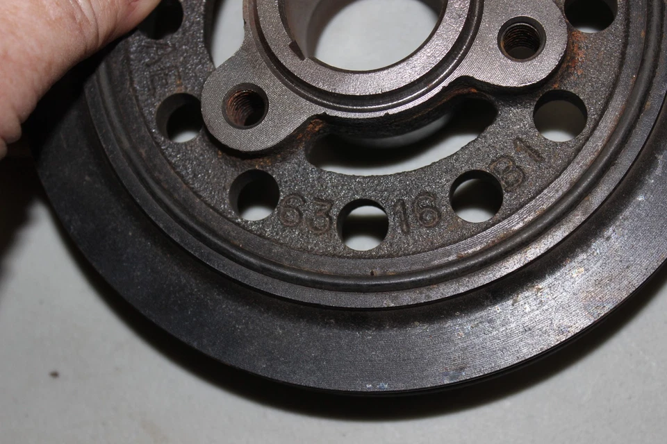 NOS 1965 1966 1967 1968 1969 1970 1971 FORD TRUCK F100 240ci HARMONIC BALANCER Foto 4 de 4