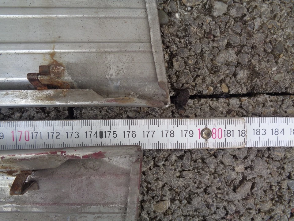 Simca 1501 1301 Chrom Zierleiste Moulding Schwellerleiste Einstiegsleiste SET - Bild 2 von 4