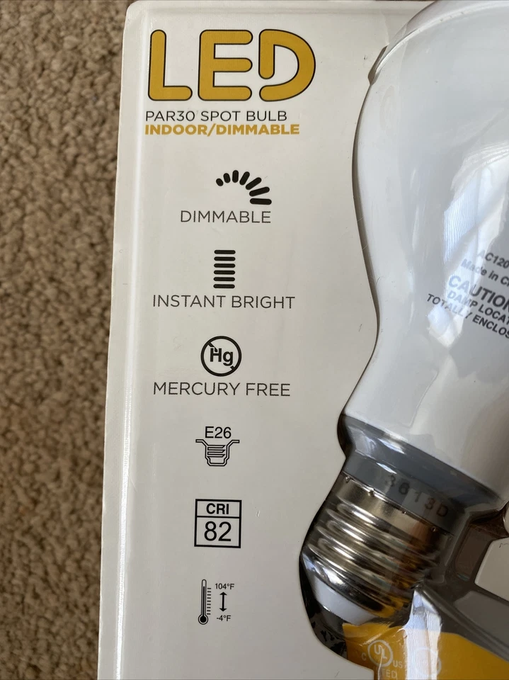 Whirlpool PAR30L LED Spot Light Bulb 40W 40 Watt Indoor Dimmable 650 Lumens - Image 3 of 4