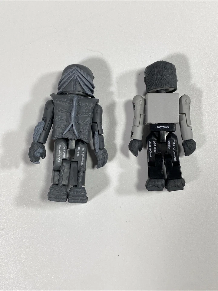 Minimates Universal Monsters Wolf Man/Creature from Black Lagoon B/N Foto 2 de 2