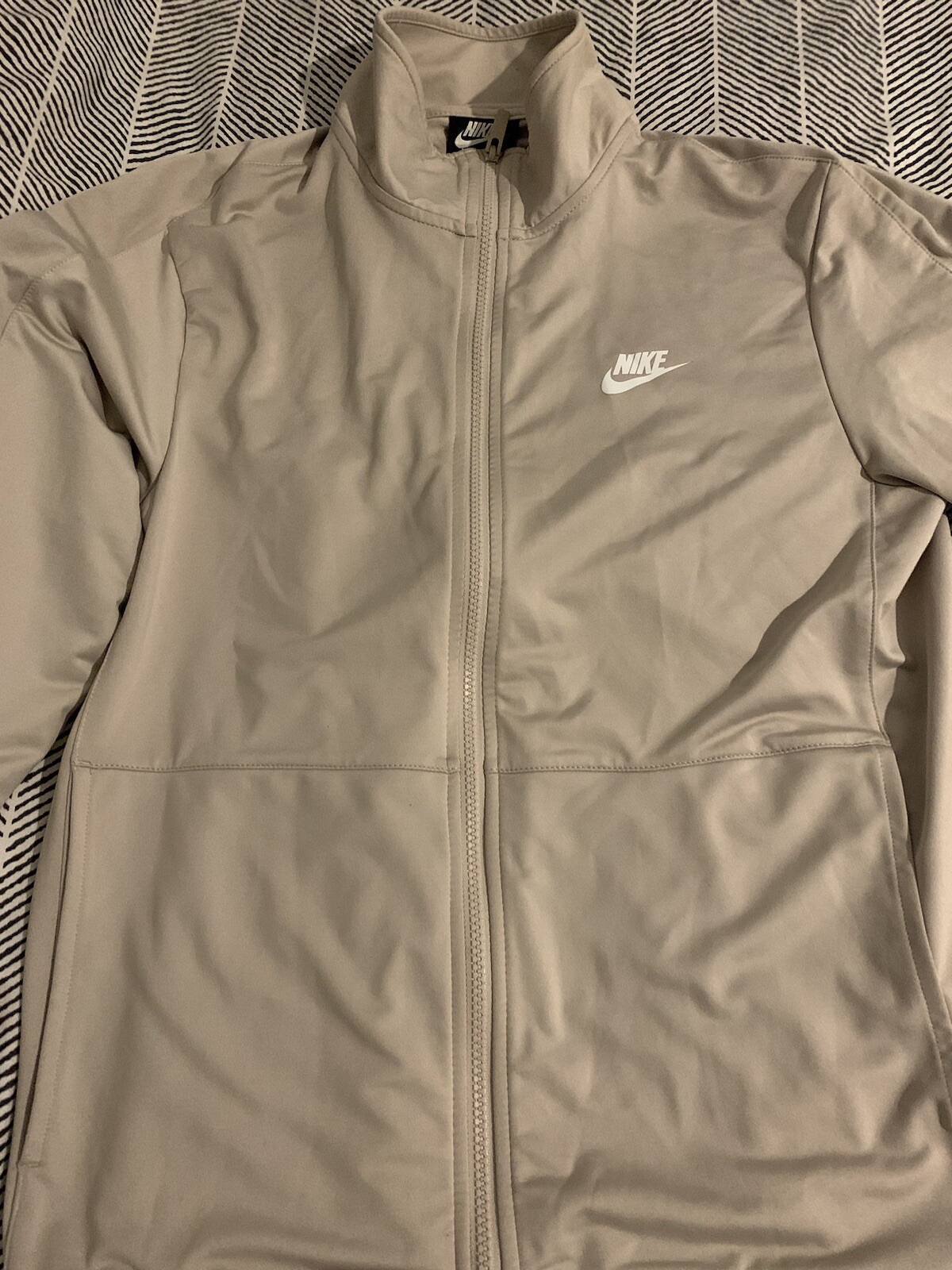 Mens Nike Tracksuit Medium eBay