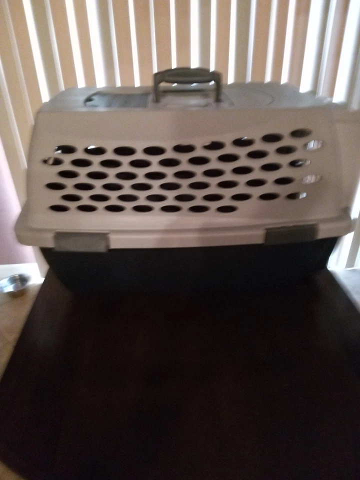 Sparingly Used Petmate Kennel  Cab  Excellent  Çondition Extra Çlean. - Image 2 of 4