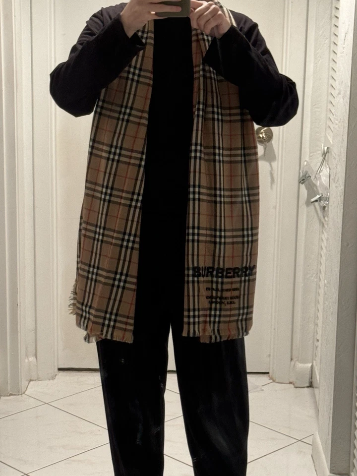 Auténtica bufanda vintage de cachemir a cuadros beige Burberry con logotipo bordado Foto 4 de 4