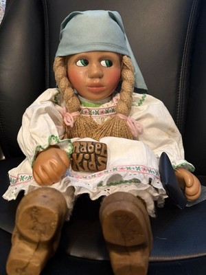 Naber Kids Marcie Artist Doll Signed COA Limited Ed 1992 Outfit