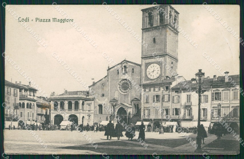 Lodi Città Farmacia Mercato cartolina ZKM9744