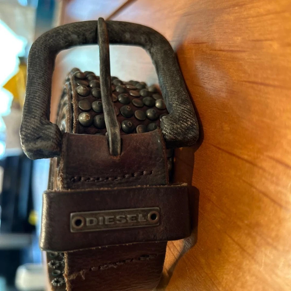 Cinturón Diesel Hombre Tachonado Decoración Cuero Marrón Oscuro Talla 90cm De Colección Lujo Foto 2 de 4