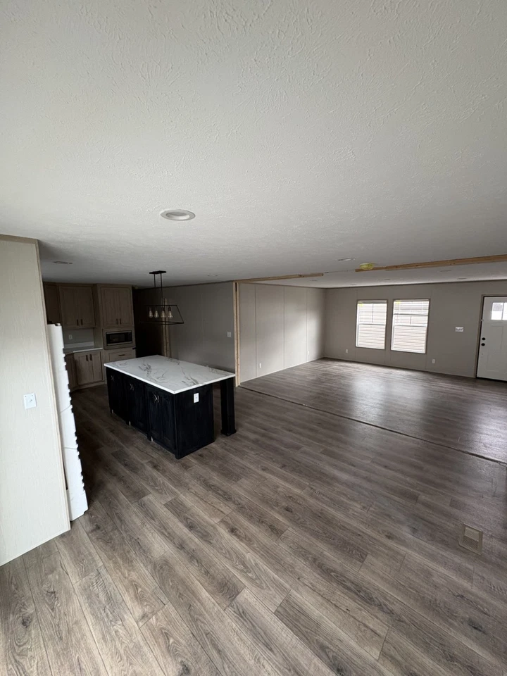 2025 Manufactured Home 32x68' - Image 4 of 4