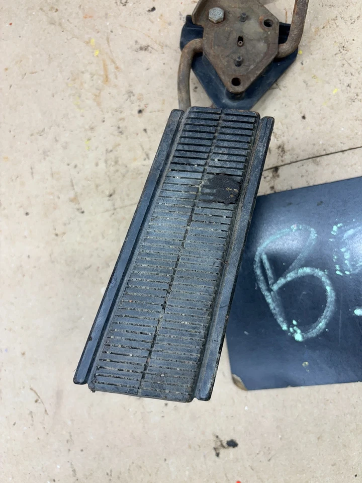 Chevrolet Gmc Blazer Jimmy K10 C10 1970 1971 1972 K5 montaje del pedal del acelerador de gasolina Foto 2 de 4