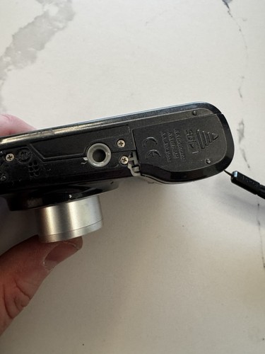 Kodak Digital Camera EasyShare C183 14.0MP Works But Broken Battery LID - Picture 2 of 8