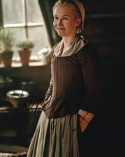LAUREN LYLE signed Autogramm 20x25cm OUTLANDER in Person autograph COA