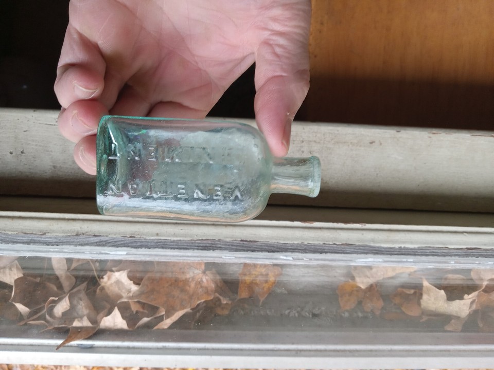 OPEN PONTIL DR.TOBIAS VENETIAN LINIMENT NEW YORK 1850s OVAL MEDICINE ...