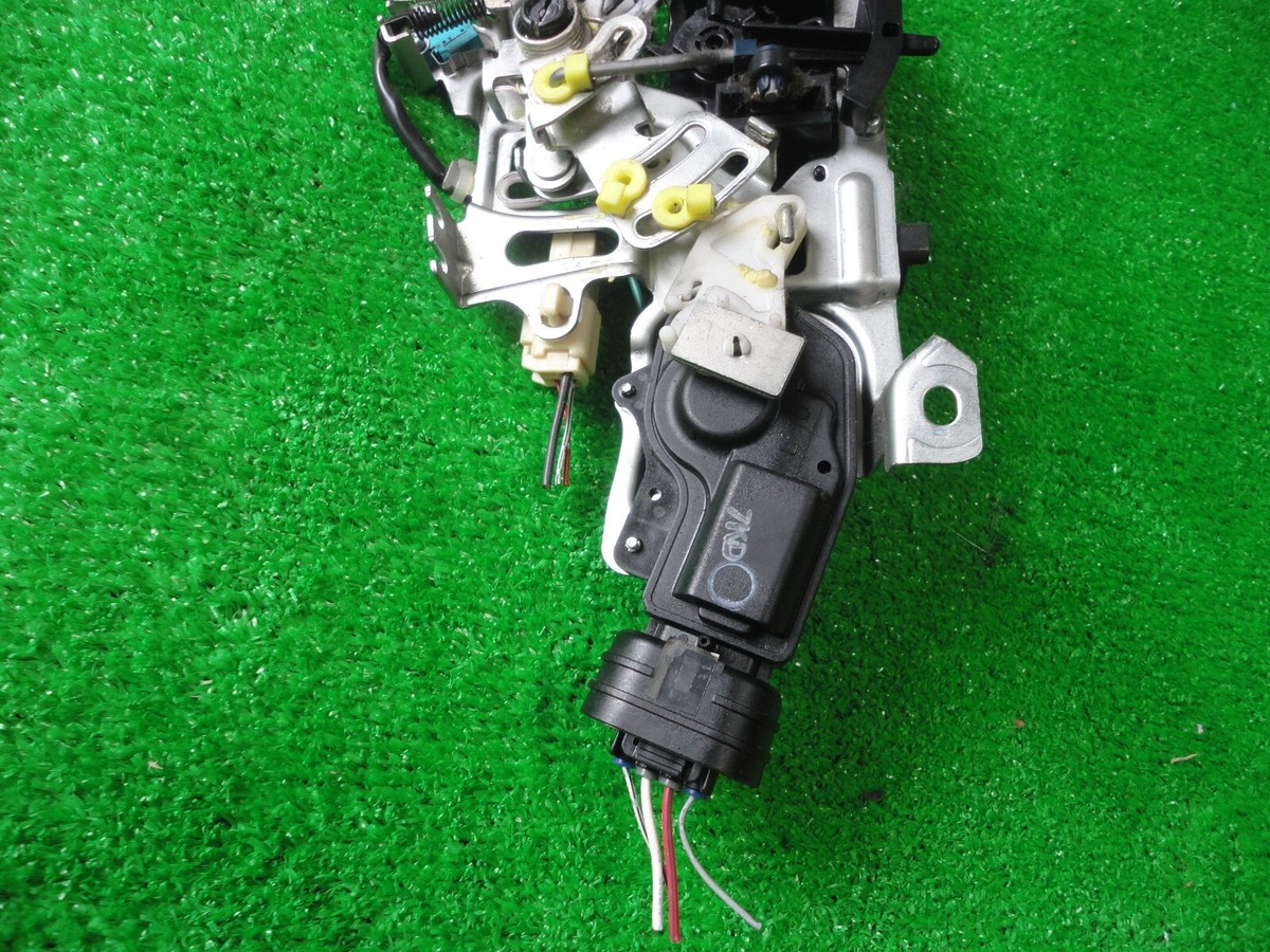 TOYOTA ALPHARD ANH15W Genuine Door Latch Lock Actuator Rear Right