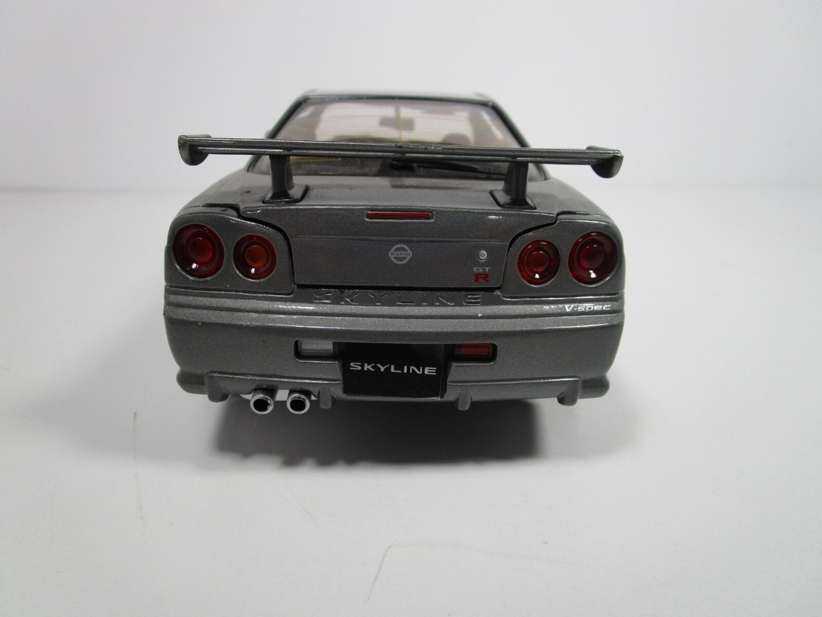 日産gtr1/18 1/18 Motorhelix Nissan Skyline GT-R GTR (R35) 50th