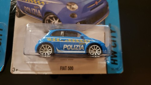 2013 Hot Wheels HW CITY TREASURE HUNT FIAT 500 POLIIZIA #50/250 lot of 2 - Picture 3 of 4