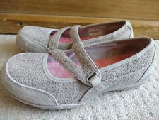 SKECHERS BREATHE EASY BEIGE LACE PATTERN AIR COOLED MEMORY FOAM SHOES UK 3 *VGC*