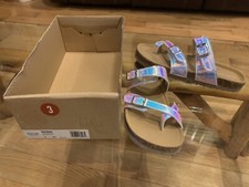 Steve Madden Girls Beached Irridescent Sandal Size 3 New With Box Holographic