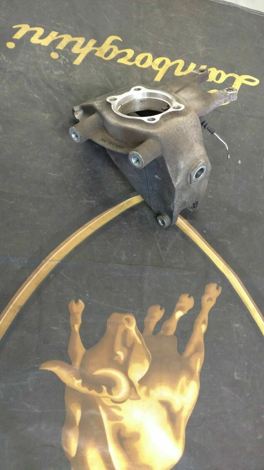 LAMBORGHINI GALLARDO REAR RIGHT PASSENGER WHEEL HUB CARRIER OEM 400505434
