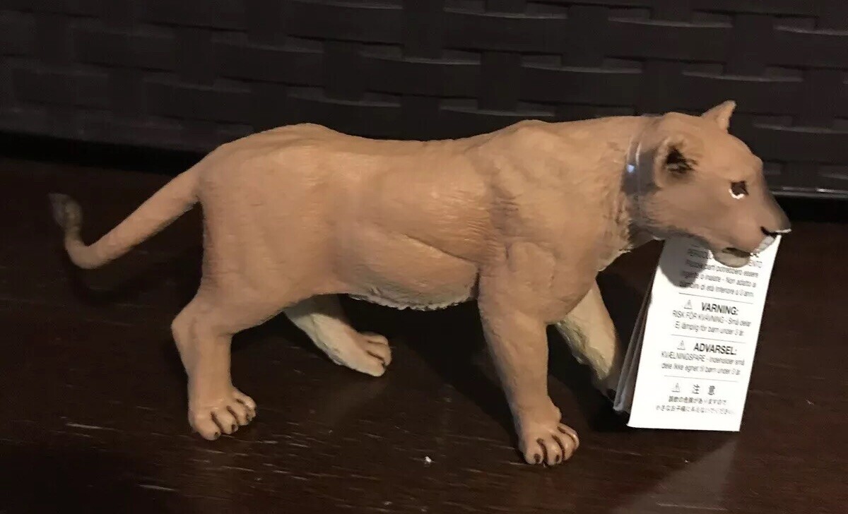 Safari Ltd Lioness & Lion Cubs 290329/295129 NEW | eBay