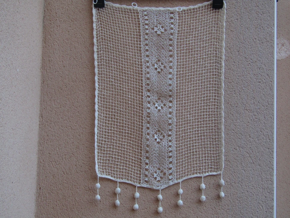 paire de rideau ancien en filet fait main largeur 39 cm hauteur 62 cm - Photo 2/4