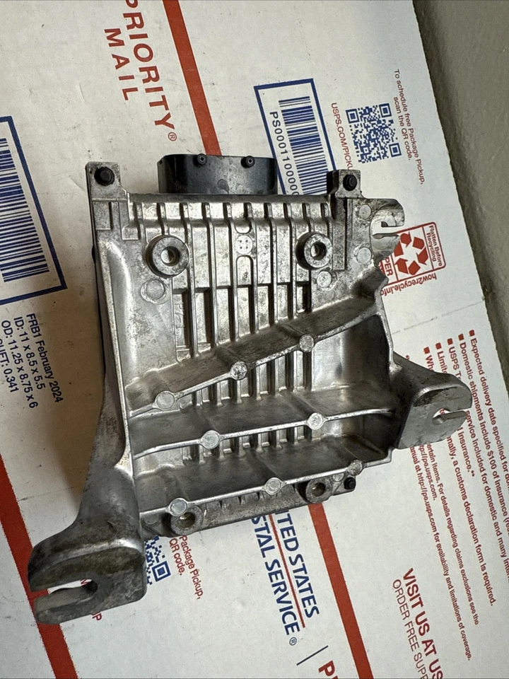 Honda Civic 2016-2017 módulo de control de transmisión computadora 1,5 ECM TCM Foto 3 de 4