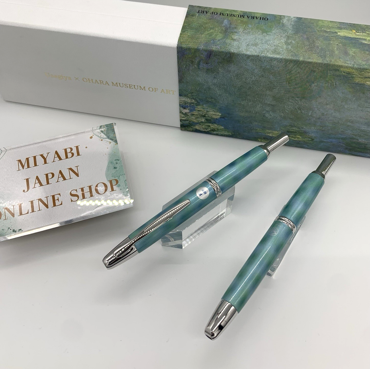 PILOT Capless Water Lilies by Monet 18K Medium Nib Usagiya