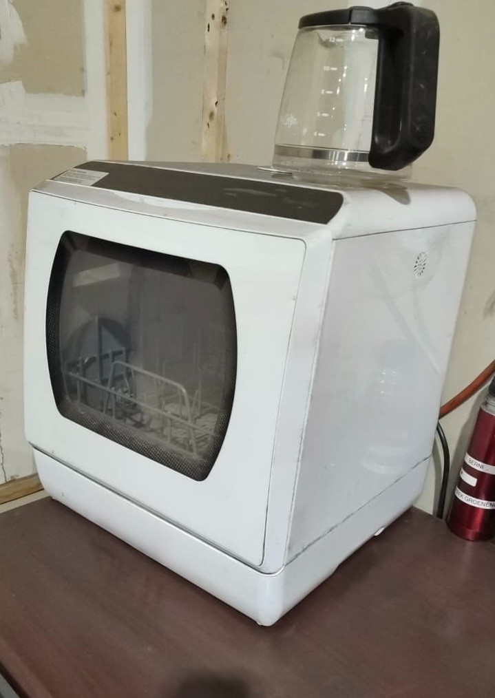 Hermitlux Countertop Dishwasher,  Portable Dishwasher 5 liters