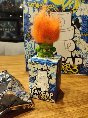Kidrobot Fatcap Figure Nr. 4 - Serie 3 - Tattoo Graffiti Style