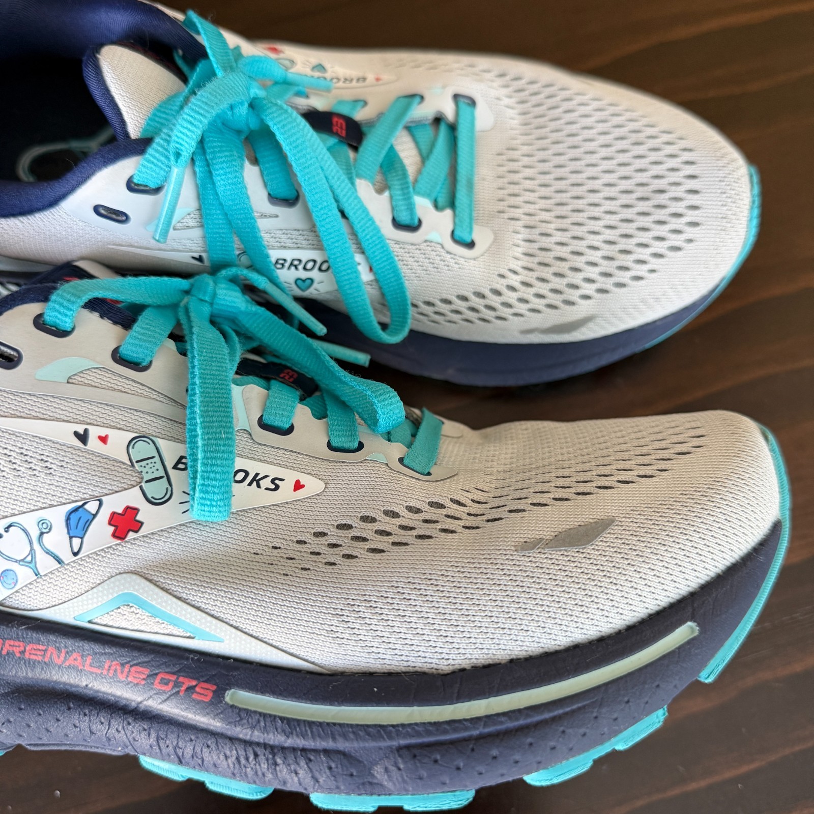 Size 9B - Brooks Adrenaline GTS 23 Women's Nursing Gray Running athletic Sneaker thumbnail 11