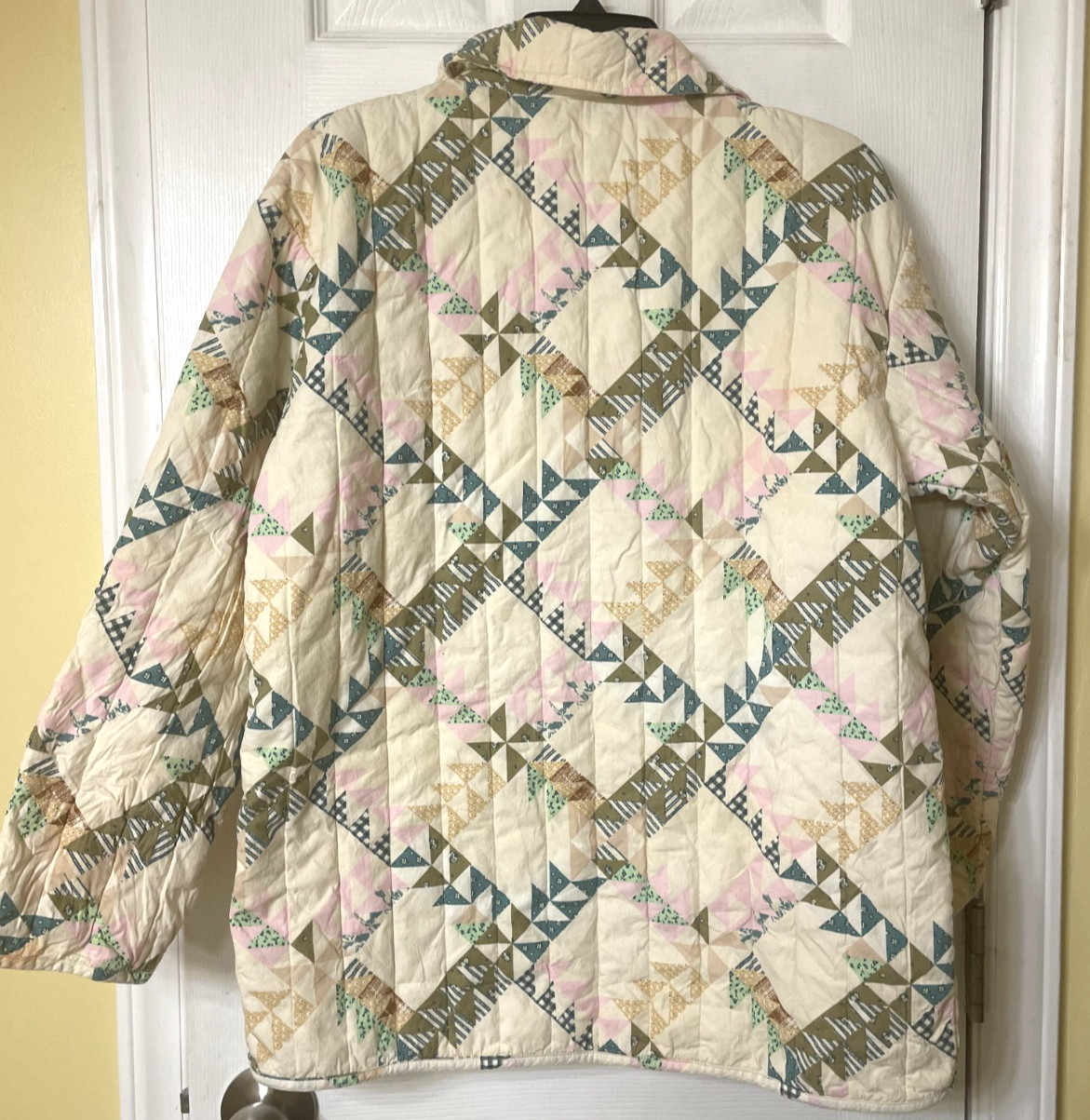 Universal Threads quilted jacket size M patchwork… - image 4