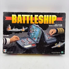 VINTAGE Battleship COMPLETE Milton Bradley 1998 90s War Classic Board Game