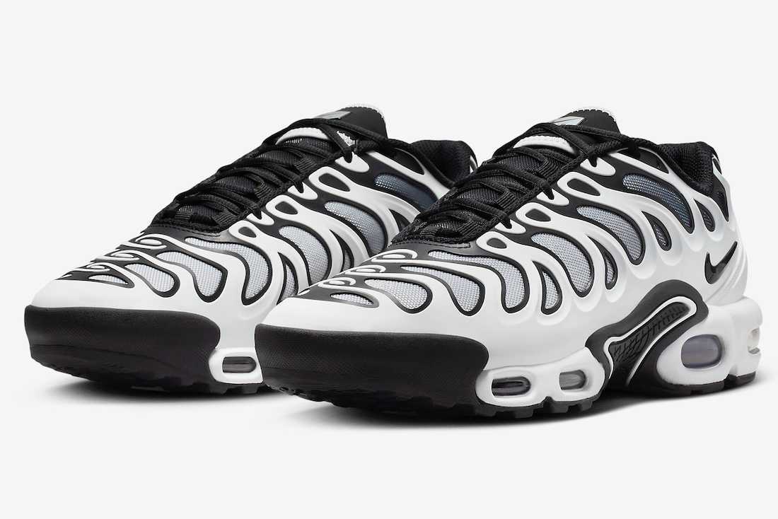 FV4081-102 Nike Air Max Plus Drift Summit White Metallic FV4081-102 Nike Air Max Plus Drift Summit White Metallic