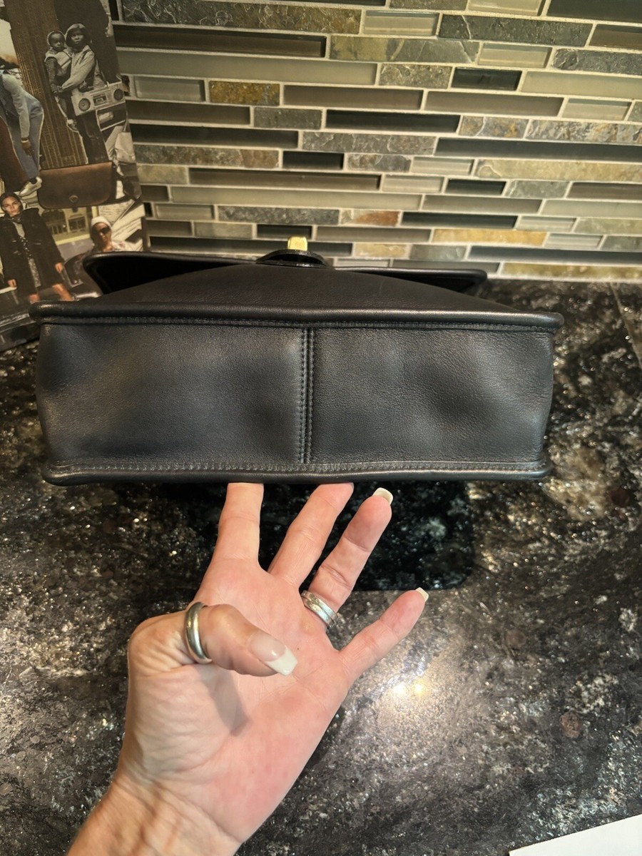 Vintage Coach Willis Top Handle Glovetanned Leather Black Brass