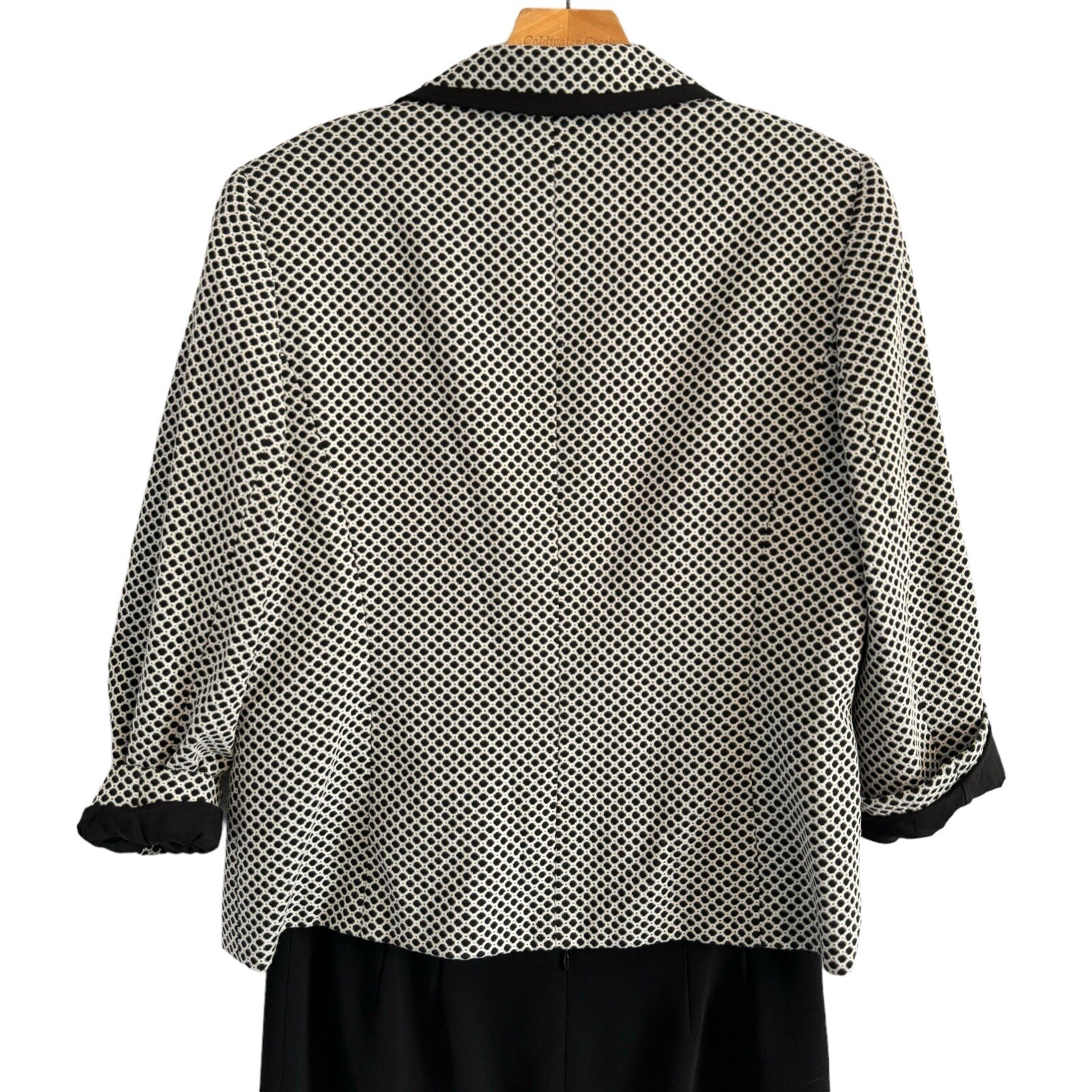 Kasper Skirt Suit Size 10 Black White Two Piece Jacket/Skirt Women Suit