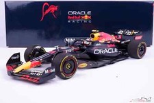 Red Bull RB18 - Sergio Perez (2022), Winner Singapore, 1:18 Minichamps 110221711