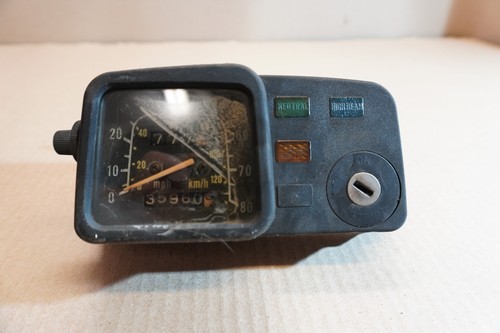Suzuki DR125 S DR 125 1989 SF43B MODEL set of clocks speedo speedometer no keys - Picture 5 of 9