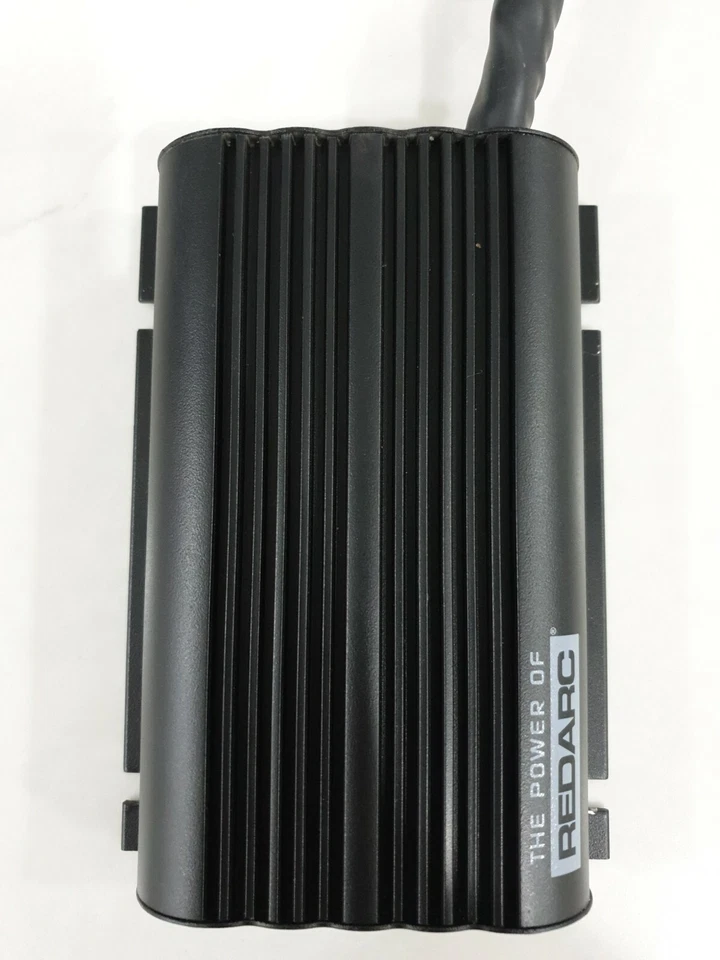 REDARC BCDC1240D Dual Input 40 Amp In-Vehicle DC to DC Battery Charger - image 3 of 4