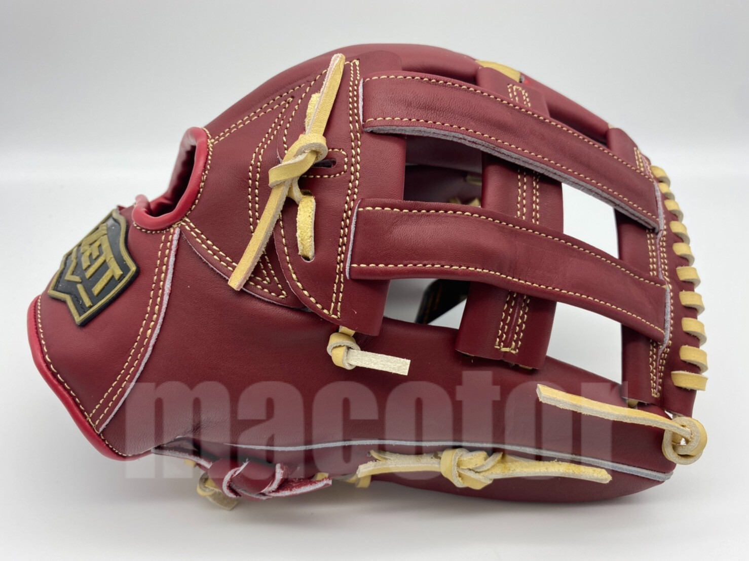 ZETT Pro Model 12.5" Outfield Baseball / Softball Glove Crimson RHT