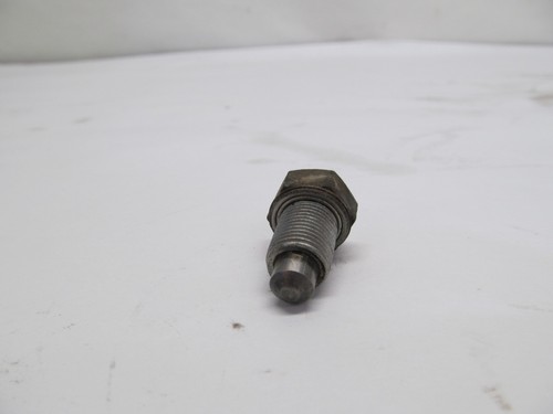 1985 SUZUKI LT230 LT 230 TRANSMISSION REVERSE GEAR SHIFT SPINDLE STOPPER BOLT - Picture 2 of 3