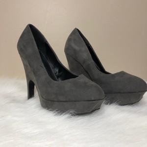 forever 21 black pumps