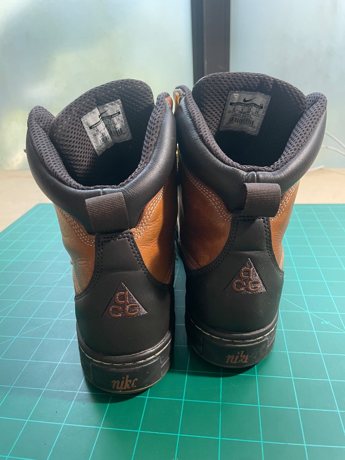 Nike ACG Woodside II Dark Gold Leaf Mens Boots Brown … Gem